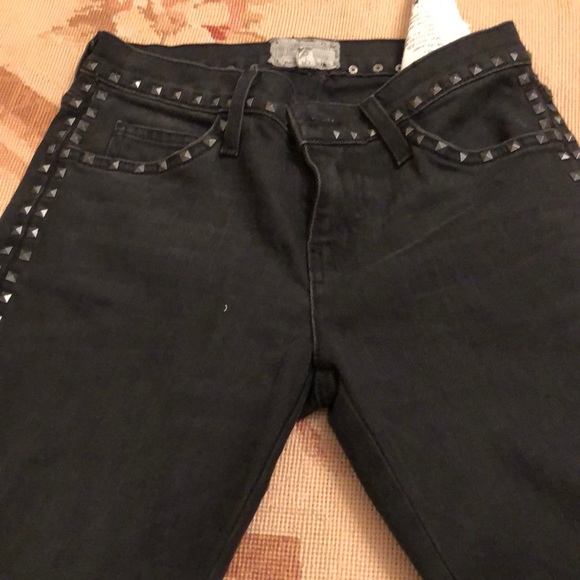 Jeans - Picture 2 of 4